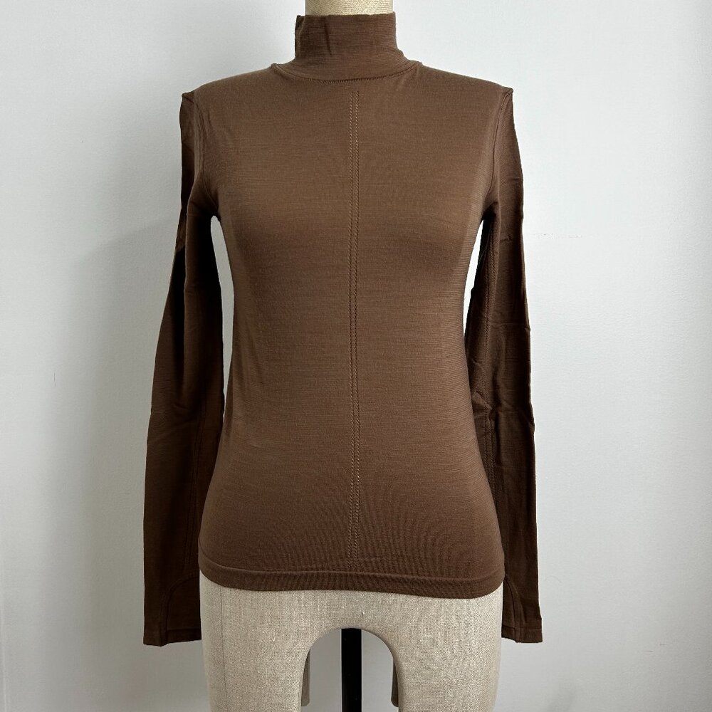 Athleta Ascent Seamless Mock Neck Rustic Beige Wool Blend Base Layer